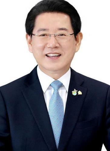 김영록 전남지사 10월 직무수행 긍정평가 69.0%로 급등