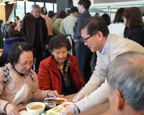 전라남도사회서비스원, 취임1주년 맞아 임직원과 배식봉사